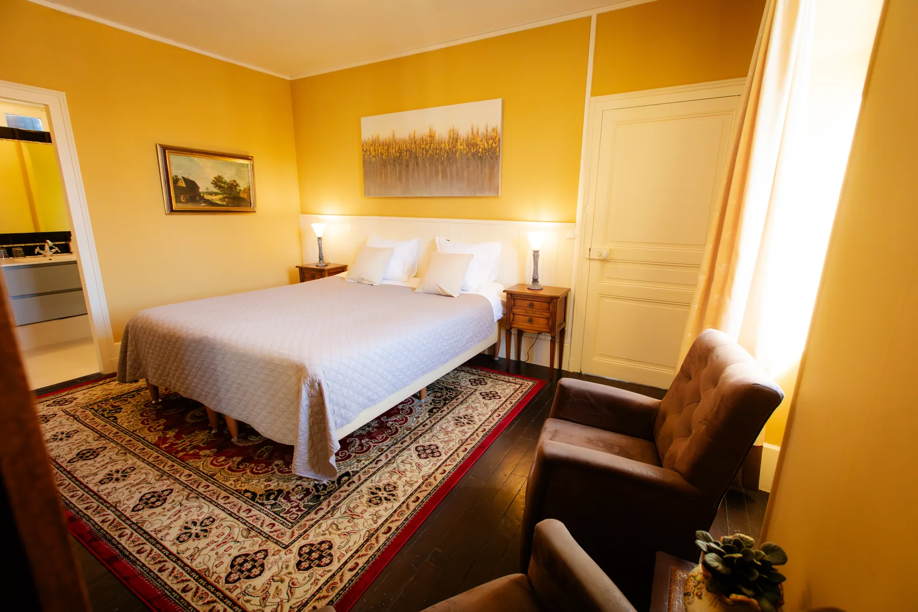 Kamer Clos met tweepersoons boxspringbed in Chambres d Hotes La Joyeuse 21 m²